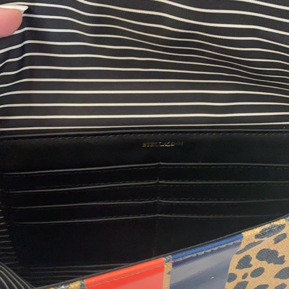 Stella and Dot clutch - Picture 2 of 3